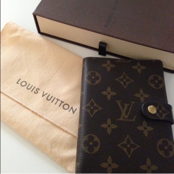 Louis Vuitton Handbags - ✨ AUTHENTIC Louis Vuitton Monogram Agenda ✨